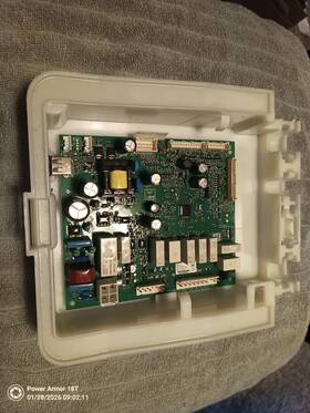 A05540610 Electrolux Frigidaire Refrigerator Main Control Board Tested Working