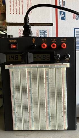 03pbb509 Electronix Express Powered Solderless Breadboard Used Good Shape Needs Universal Plug Unit Only