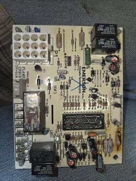 50c70-495-90b1 Emerson X13650872-01 X13650882-01 Trane Control Board 2009c81025 Circuit