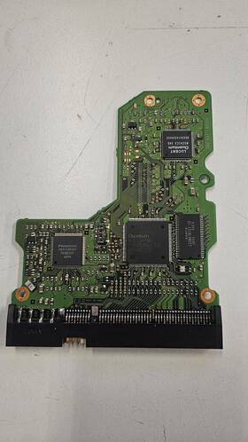 Lb10a013 Quantum D76008gq Fireball Lct 10 Pcb 10.2gb P/n Rev 01-a