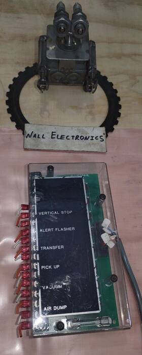 30485501-b Universal Instruments 30485501 Terminal Power Board 27424 Used 30485501-b Universal Instruments 30485501 Terminal Power Board 27424 Used