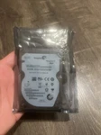 ST93205620AS P/n: 9UZ15E-500 F/w: SD23 Wu 5YW Seagate 320GB. Fixed Price $49.99.