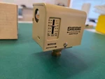Siebe Environmental Controls PC-110 Pressure Electric Switch 20 Psi Nos. Fixed Price $140.00.